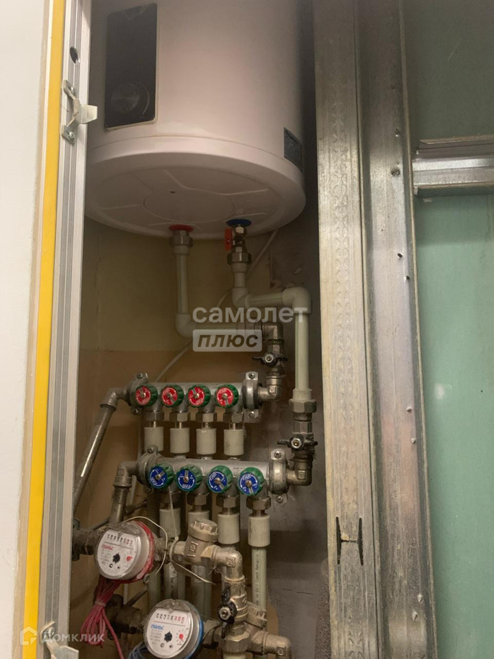 Продается 3-комнатная квартира, площадью 63.00 кв.м. Москва, улица Маршала Василевского, дом 13к1