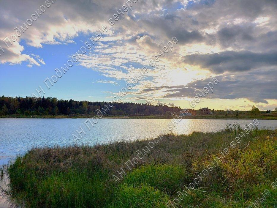 Продается дом, площадью 270.00 кв.м. Московская область, Красногорск городской округ, деревня Нефедьево