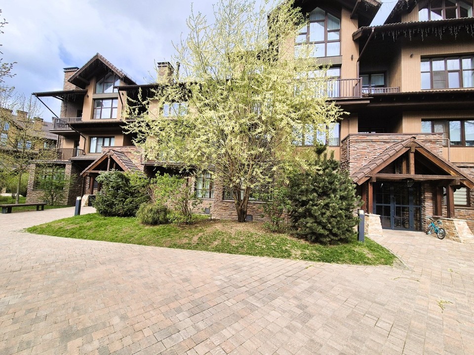 Продается 3-комнатная квартира, площадью 119.10 кв.м. Московская область, Истра городской округ, село Павловская Слобода, улица Изумрудная, дом 4к4