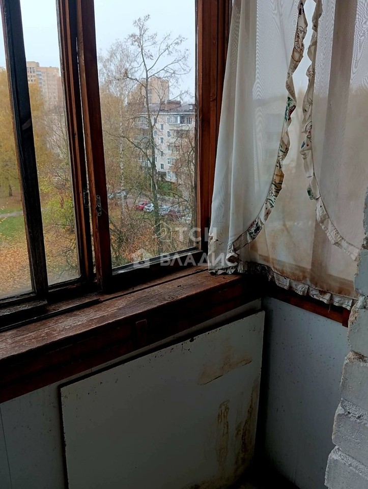 Продается 2-комнатная квартира, площадью 44.00 кв.м. Московская область, Лосино-Петровский городской округ, поселок Свердловский, улица Набережная, дом 4а