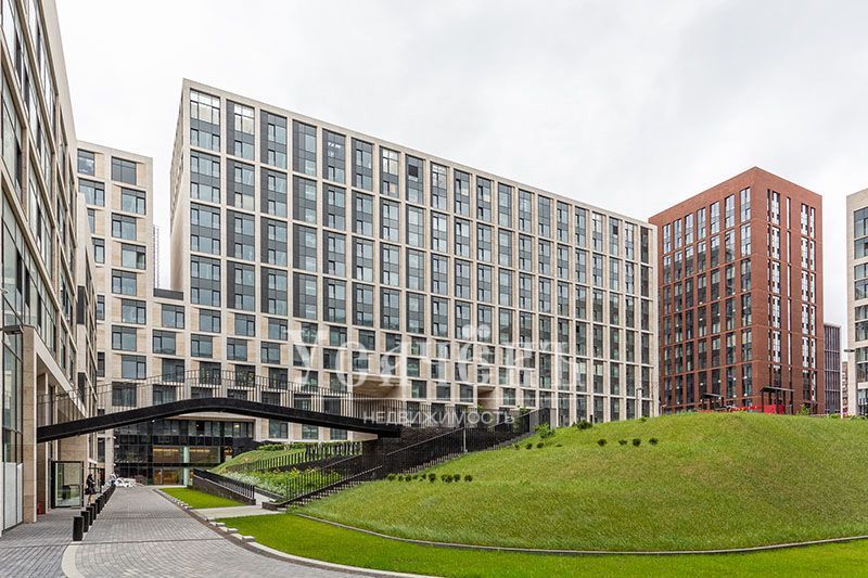 Продается 3-комнатная квартира, площадью 132.30 кв.м. Москва, улица Усачёва, дом 15