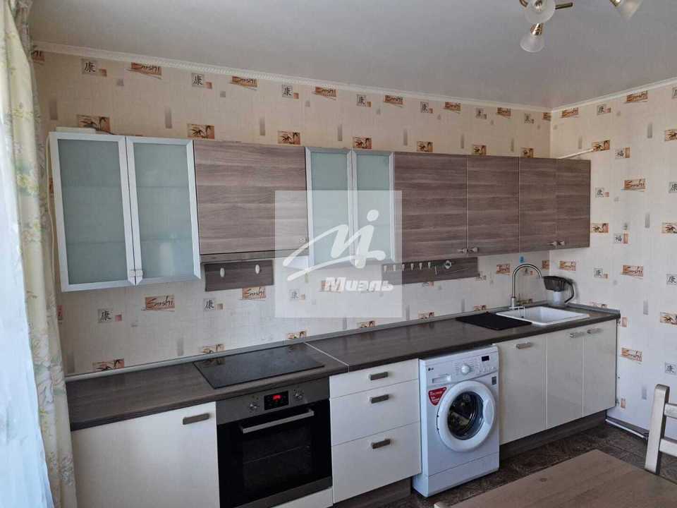 Продается 2-комнатная квартира, площадью 58.00 кв.м. Московская область, Одинцовский район, поселок городского типа ВНИИССОК, улица Рябиновая, дом 4