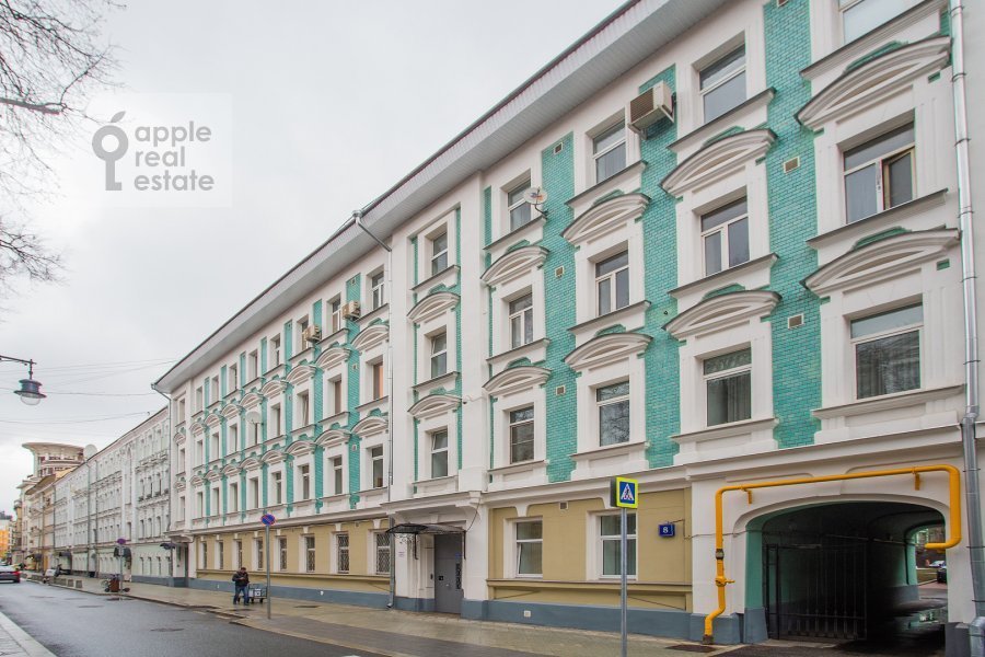 Продается 4-комнатная квартира, площадью 120.00 кв.м. Москва, переулок Козихинский Большой, дом 8