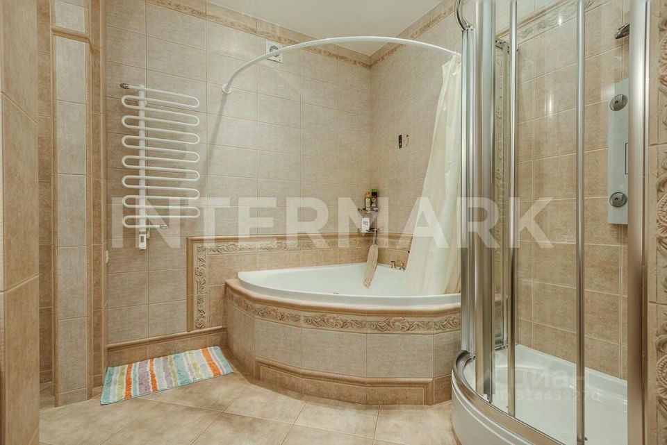 Продается 4-комнатная квартира, площадью 150.00 кв.м. Москва, переулок Казарменный, дом 3с6