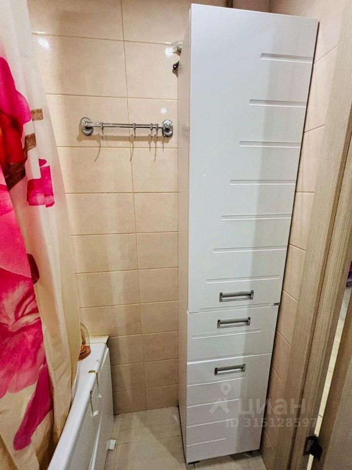 Продается 1-комнатная квартира, площадью 38.30 кв.м. Московская область, Сергиево-Посадский район, город Краснозаводск, улица 40 лет Победы, дом 5