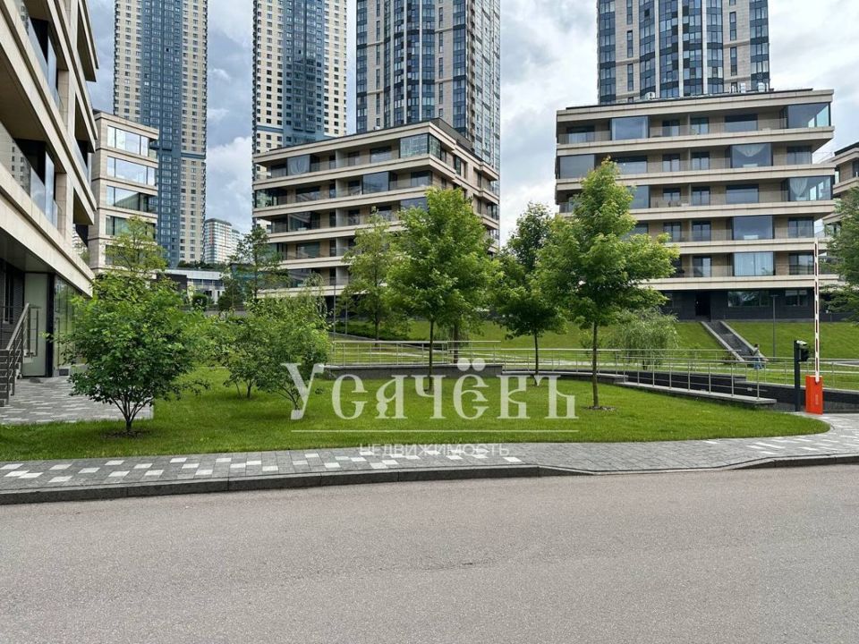 Продается 4-комнатная квартира, площадью 196.70 кв.м. Москва, улица Минская, дом 2вк4