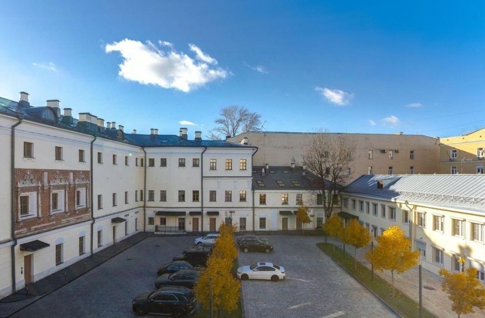 Продается 2-комнатная квартира, площадью 49.40 кв.м. Москва, улица Маросейка