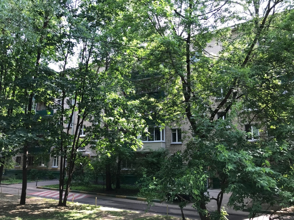 Продается 3-комнатная квартира, площадью 57.20 кв.м. Москва, улица Москворечье, дом 9к2