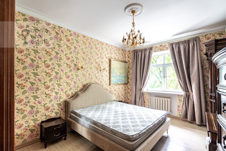 Продается 3-комнатная квартира, площадью 88.00 кв.м. Москва, переулок Нижний Кисловский, дом 3