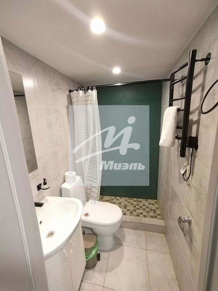 Продается 1-комнатная квартира, площадью 16.00 кв.м. Москва, Варшавское шоссе