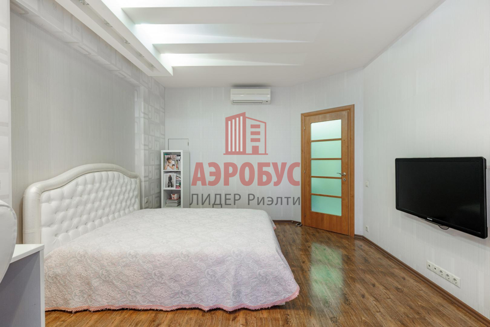 Продается 3-комнатная квартира, площадью 148.00 кв.м. Москва, проезд Кочновский, дом 4к2