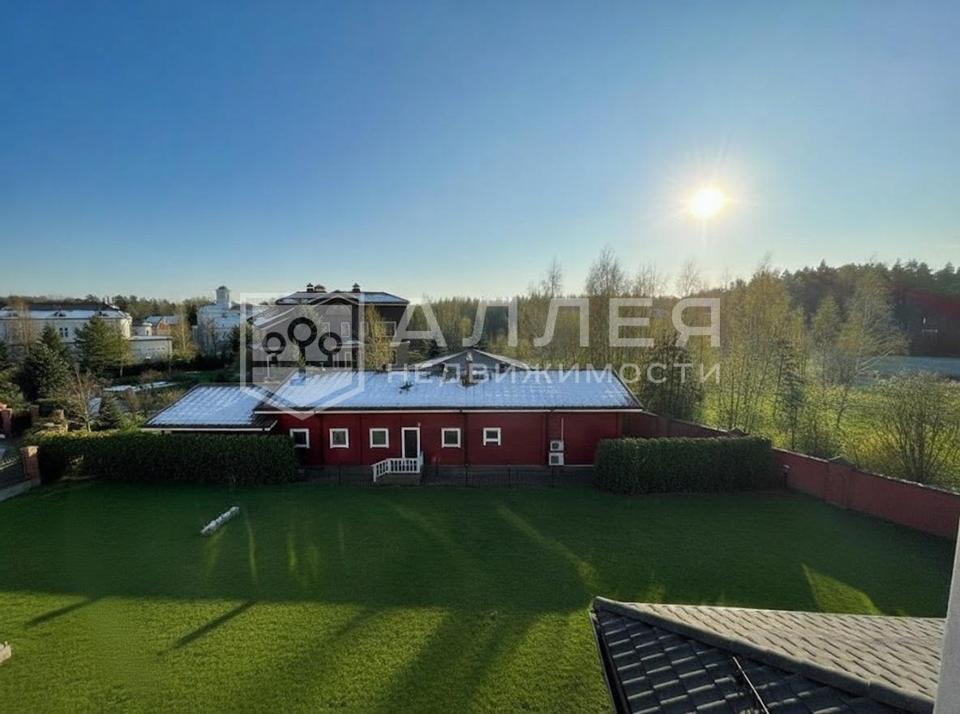 Продается дом, площадью 700.00 кв.м. Московская область, Красногорск городской округ, деревня Бузланово