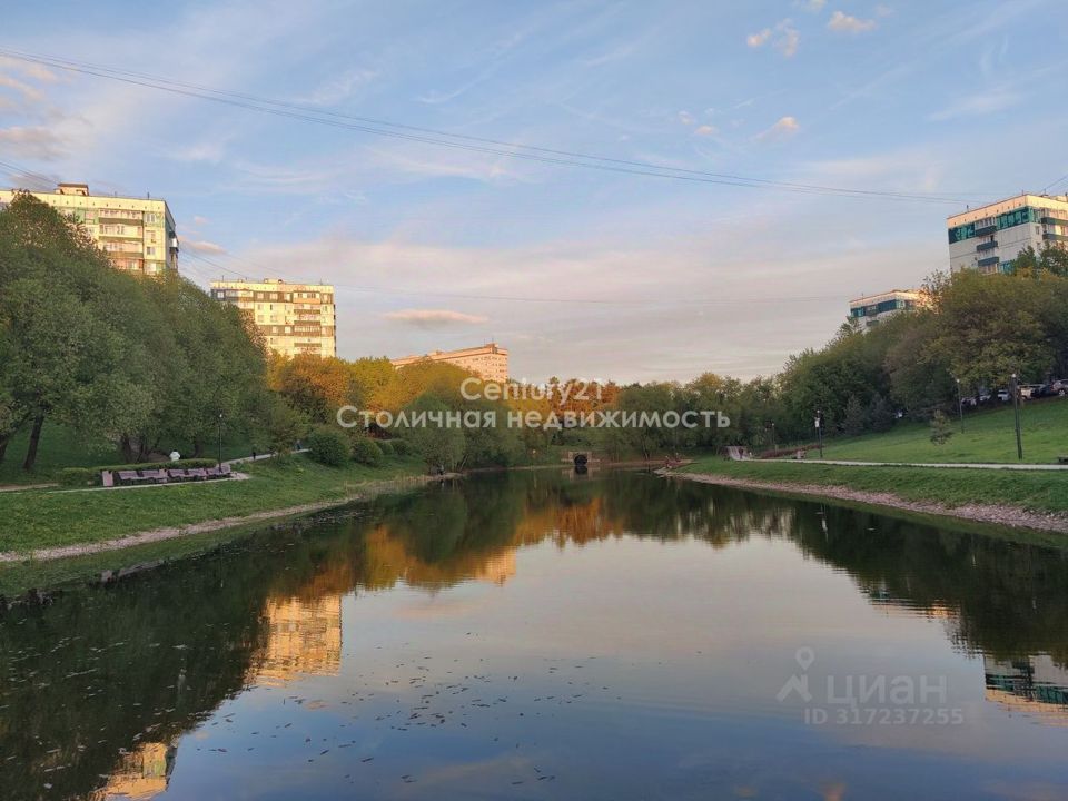 Продается 1-комнатная квартира, площадью 33.40 кв.м. Москва, улица Бехтерева, дом 37к1