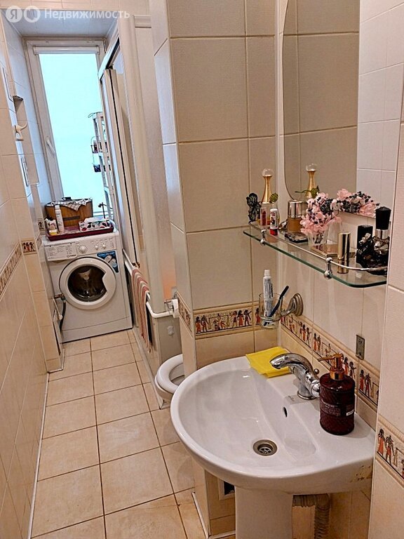 Продается 2-комнатная квартира, площадью 54.00 кв.м. Москва, переулок Орликов, дом 6