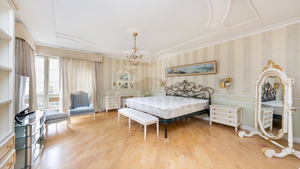 Продается 3-комнатная квартира, площадью 173.10 кв.м. Москва, переулок 1-й Смоленский, дом 17