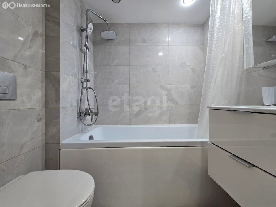 Продается 1-комнатная квартира, площадью 37.00 кв.м. Москва, улица Домодедовская, дом 4