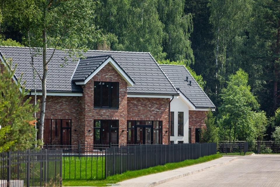 Продается дом, площадью 230.00 кв.м. Московская область, Подольск городской округ, деревня Булатово, территория КП Резиденция Булатово