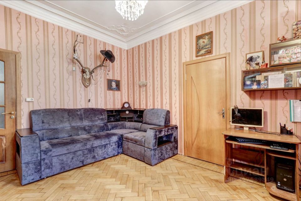 Продается 3-комнатная квартира, площадью 62.40 кв.м. Москва, переулок Большой Строченовский, дом 4с1