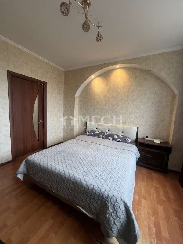 Продается 2-комнатная квартира, площадью 61.40 кв.м. Московская область, Лосино-Петровский городской округ, поселок Свердловский, улица Михаила Марченко, дом 4