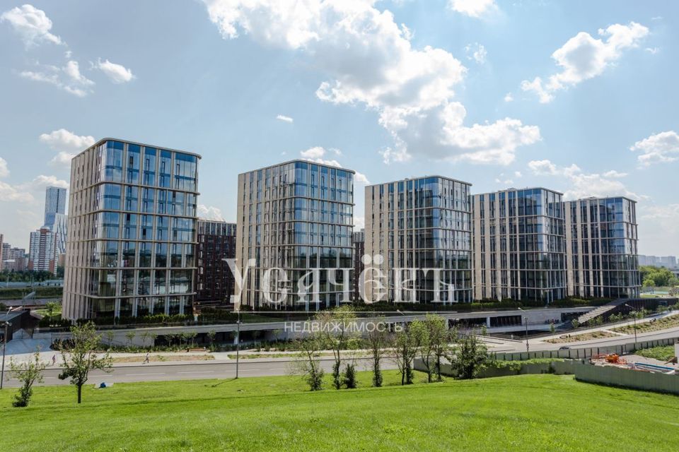 Продается 4-комнатная квартира, площадью 150.00 кв.м. Москва, улица Братьев Фонченко