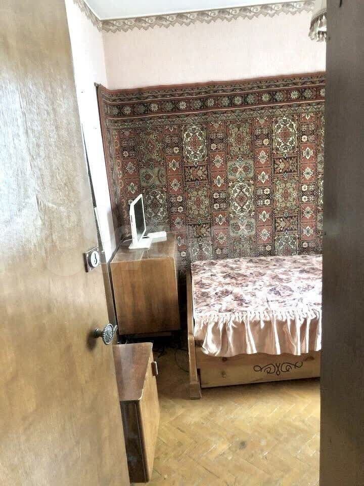 Продается 3-комнатная квартира, площадью 49.00 кв.м. Москва, улица Бажова, дом 15к2