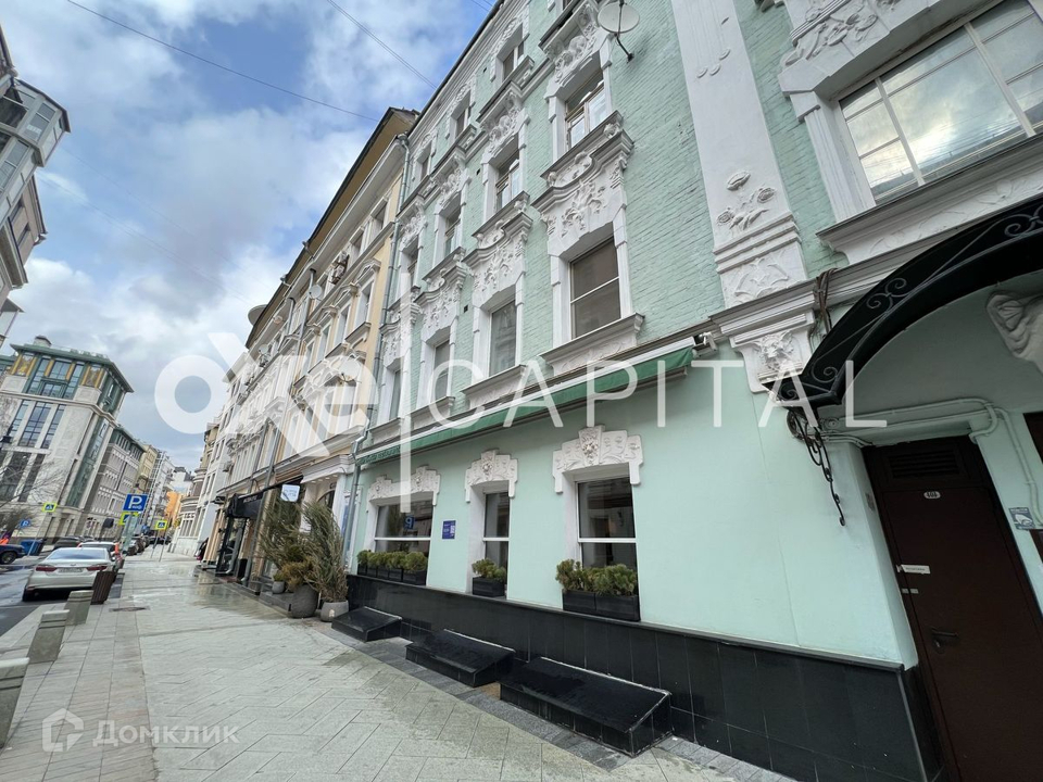 Продается 3-комнатная квартира, площадью 135.00 кв.м. Москва, переулок Козихинский Большой, дом 10