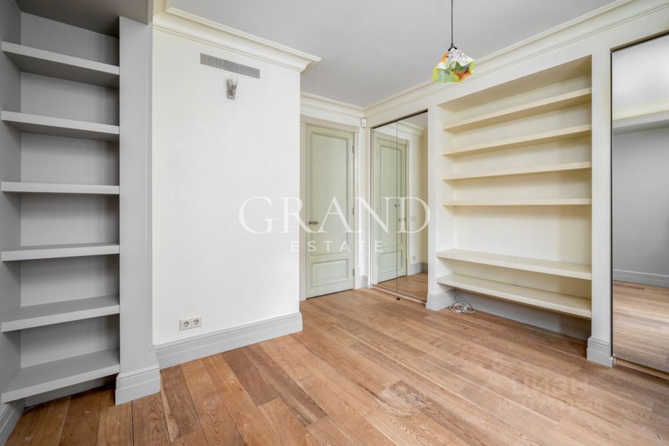 Продается 3-комнатная квартира, площадью 90.00 кв.м. Москва, переулок Козихинский Большой, дом 19/6