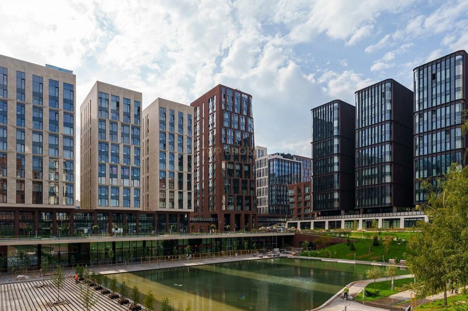 Продается 2-комнатная квартира, площадью 100.00 кв.м. Москва, улица Трубецкая, дом 12