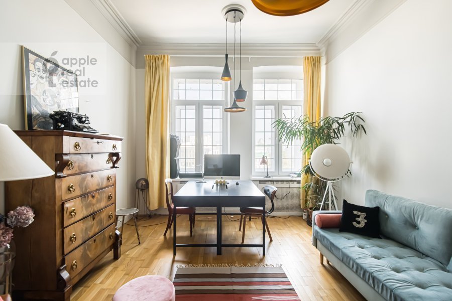 Продается 4-комнатная квартира, площадью 165.00 кв.м. Москва, Никитский бульвар, дом 5