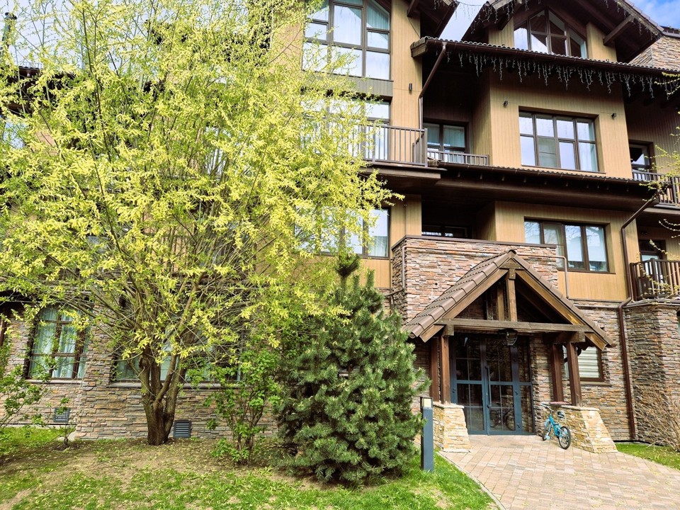 Продается 3-комнатная квартира, площадью 119.10 кв.м. Московская область, Истра городской округ, село Павловская Слобода, улица Изумрудная, дом 4к4