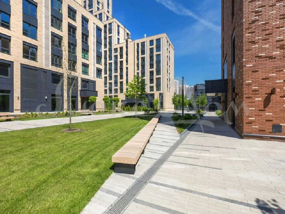 Продается 3-комнатная квартира, площадью 102.30 кв.м. Москва, улица Мантулинская, дом 9к4