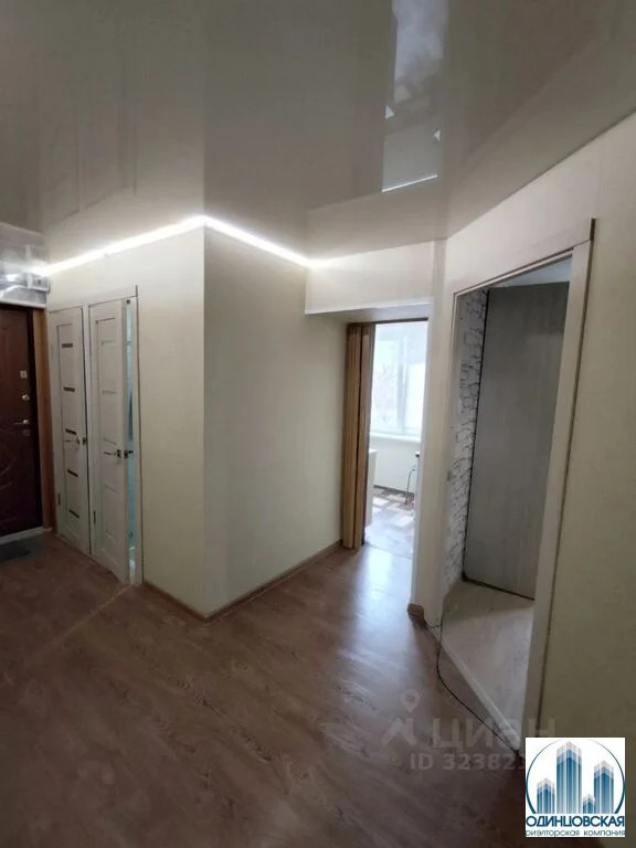 Продается 2-комнатная квартира, площадью 42.50 кв.м. Московская область, Одинцовский район, город Кубинка, городок Кубинка-10, дом 8