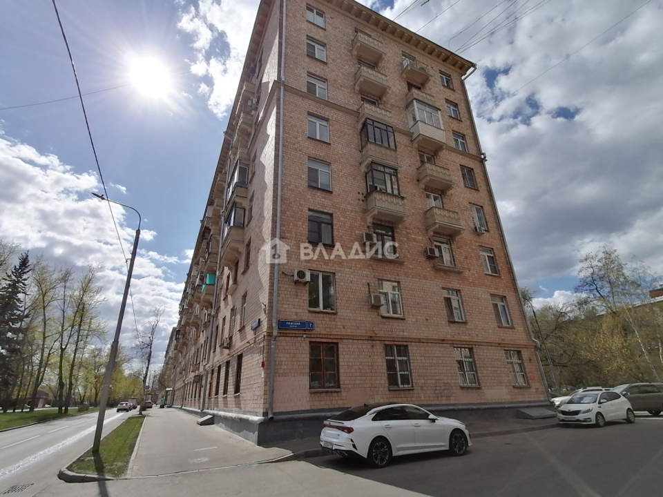 Продается 1-комнатная квартира, площадью 14.70 кв.м. Москва, проезд Рижский, дом 7