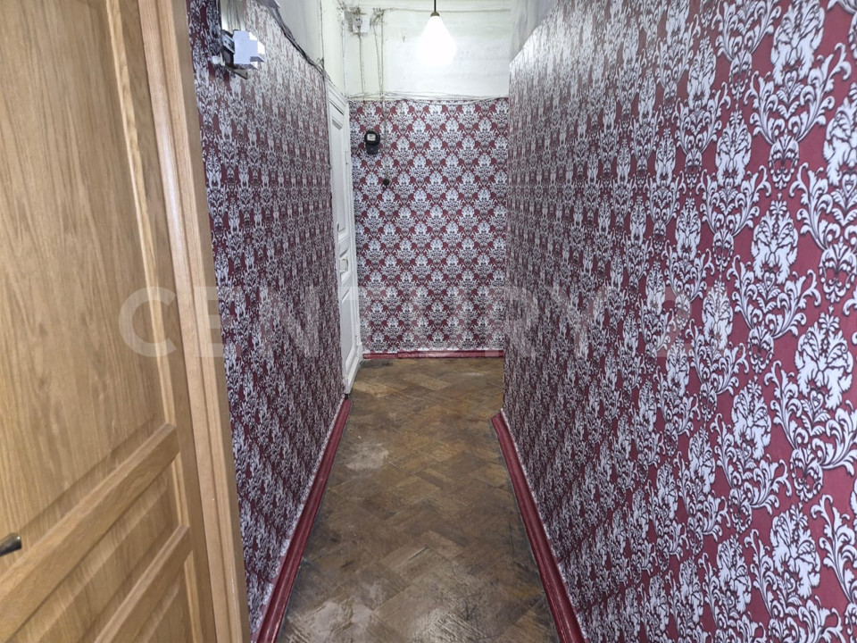 Продается 5-комнатная квартира, площадью 121.50 кв.м. Москва, улица Молчановка Большая