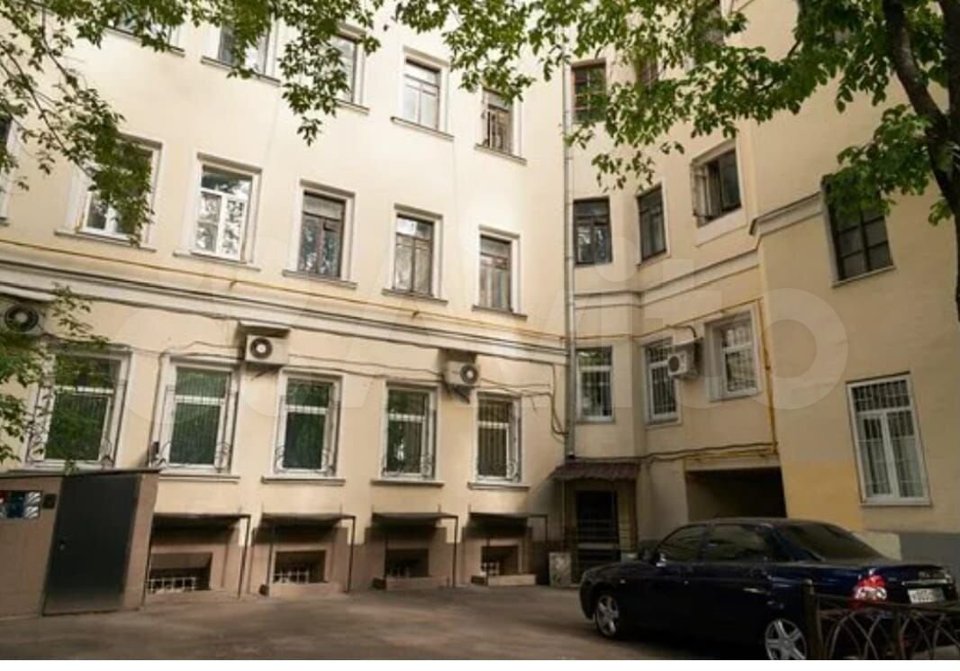 Продается 1-комнатная квартира, площадью 14.00 кв.м. Москва, улица Маросейка, дом 13с3