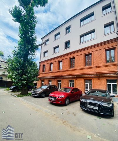 Продается 3-комнатная квартира, площадью 84.20 кв.м. Москва, улица Серпуховская Большая, дом 44