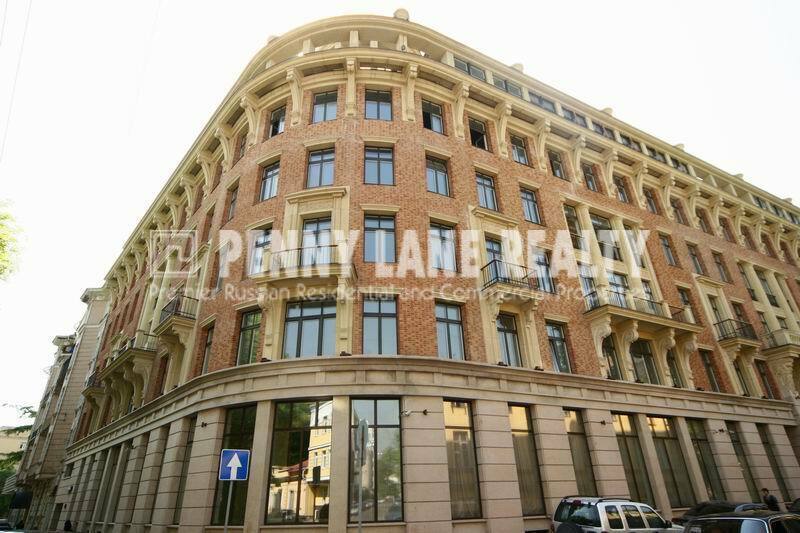 Продается 5-комнатная квартира, площадью 256.00 кв.м. Москва, переулок Большой Лёвшинский, дом 11