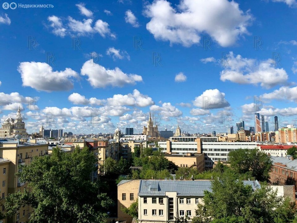 Продается 2-комнатная квартира, площадью 79.60 кв.м. Москва, улица Большая Садовая, дом 5к1