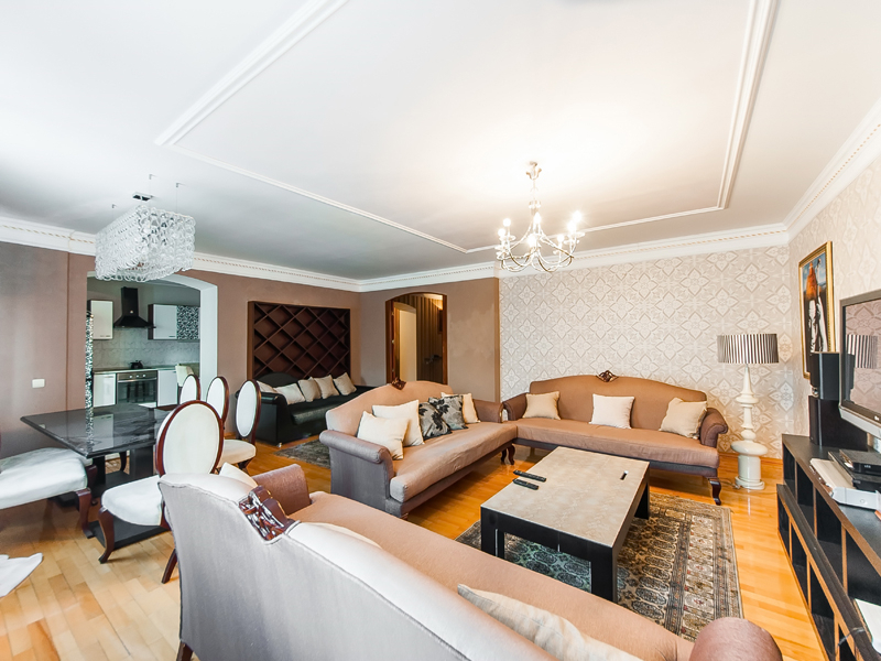 Продается 3-комнатная квартира, площадью 117.00 кв.м. Москва, улица Вавилова, дом 97