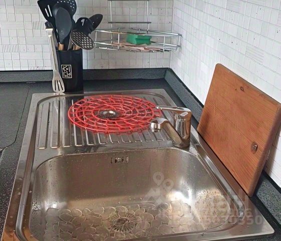 Продается 3-комнатная квартира, площадью 60.00 кв.м. Москва, проезд Погонный, дом 23к1