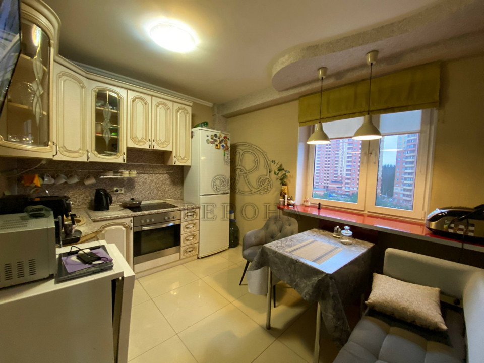 Продается 2-комнатная квартира, площадью 49.00 кв.м. Московская область, Богородский городской округ, деревня Щемилово, улица Орлова, дом 2