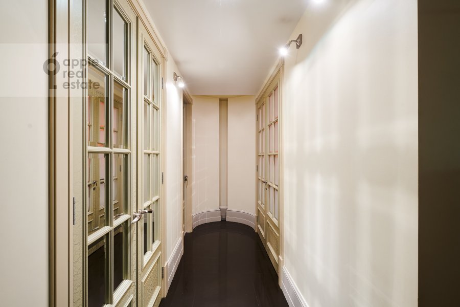 Продается 3-комнатная квартира, площадью 90.00 кв.м. Москва, переулок Козихинский Большой, дом 19/6