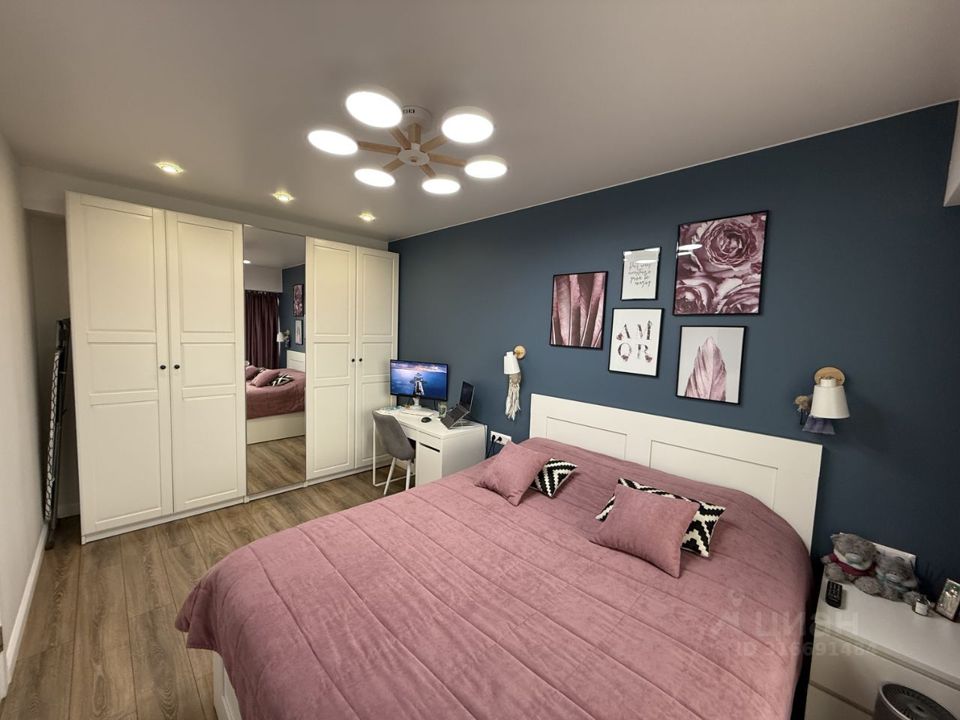 Продается 2-комнатная квартира, площадью 45.00 кв.м. Москва, улица Нежинская, дом 19к1