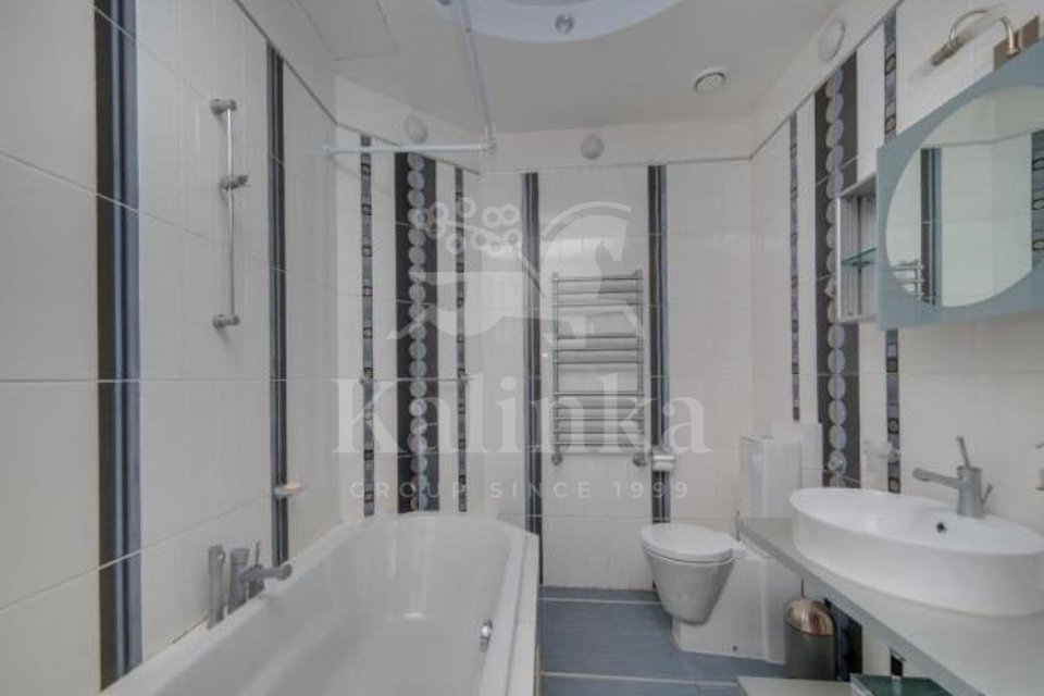 Продается 3-комнатная квартира, площадью 149.00 кв.м. Москва, переулок Зачатьевский 1-й