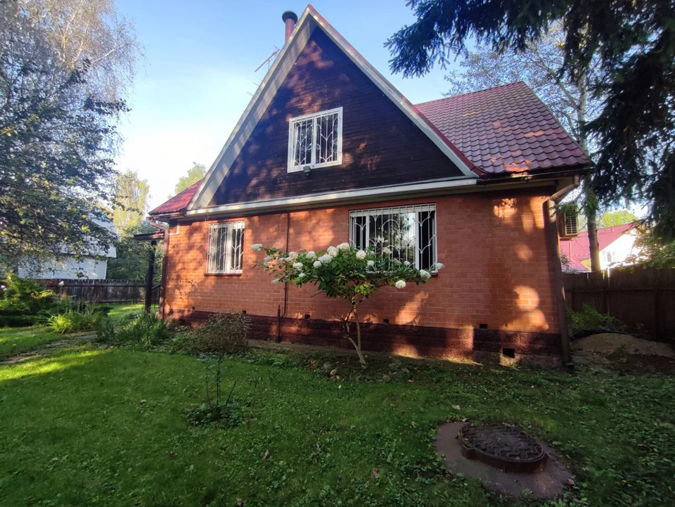 Продается дом, площадью 174.00 кв.м. Московская область, Наро-Фоминский городской округ, город Апрелевка, улица Республиканская, дом 28