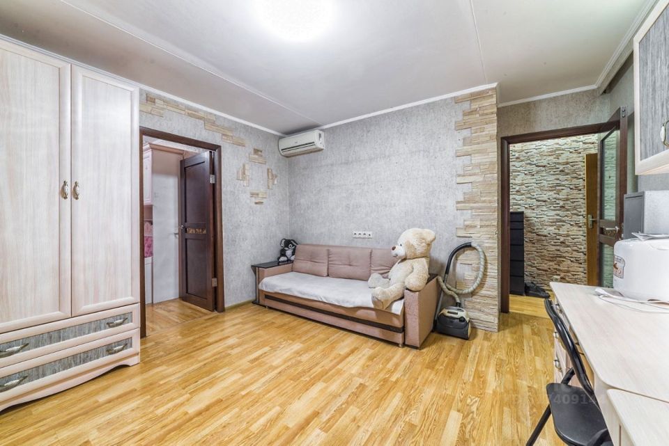 Продается 3-комнатная квартира, площадью 50.40 кв.м. Москва, улица Бориса Жигуленкова, дом 10