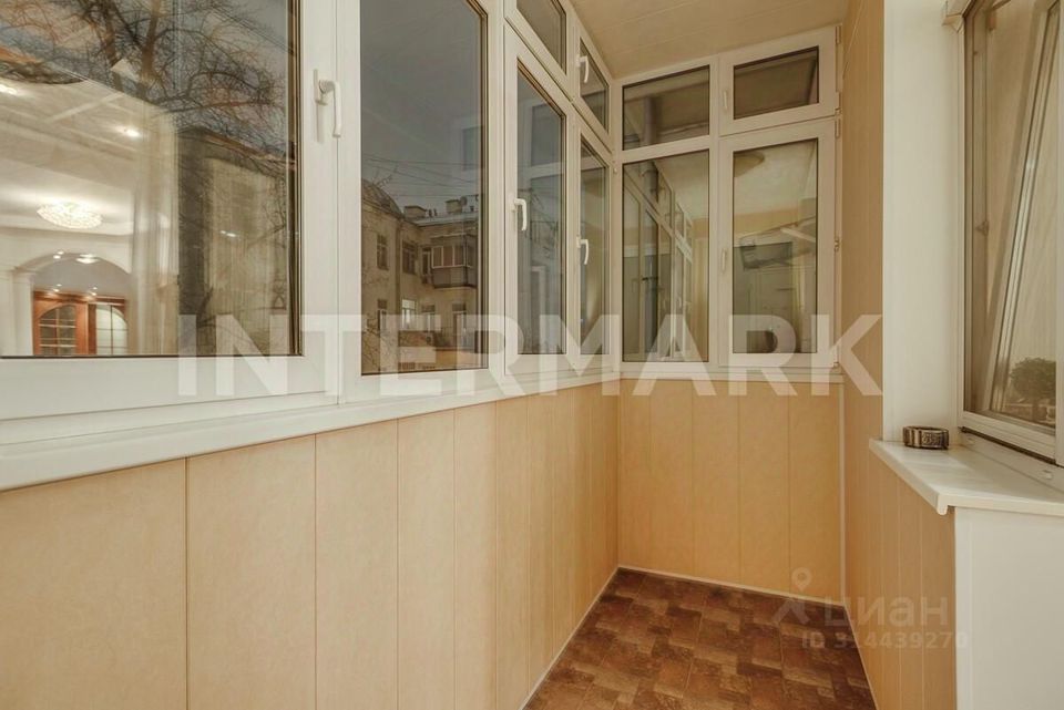 Продается 4-комнатная квартира, площадью 150.00 кв.м. Москва, переулок Казарменный, дом 3с6