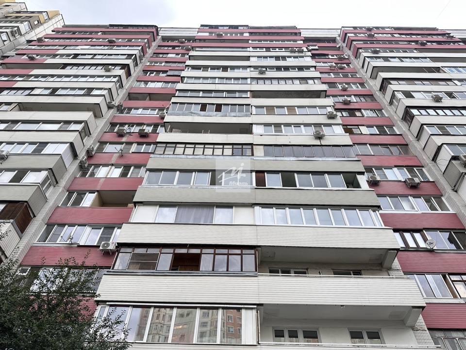 Продается 1-комнатная квартира, площадью 41.80 кв.м. Москва, Мичуринский проспект, дом 9