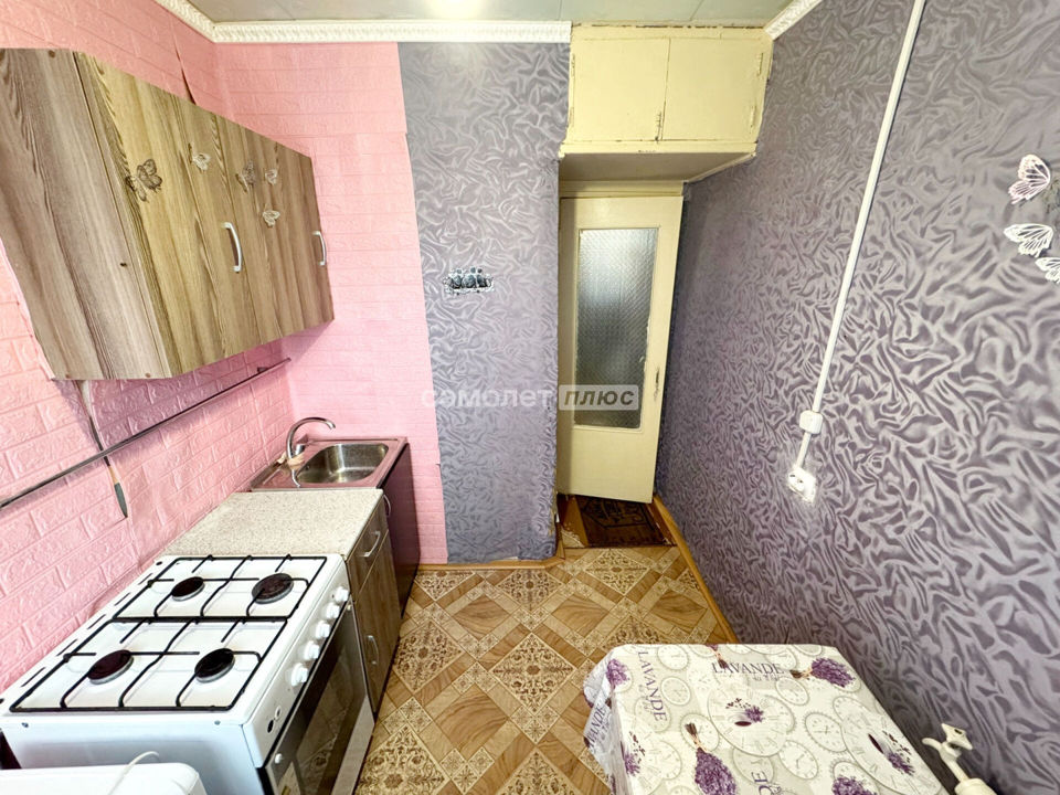 Продается 1-комнатная квартира, площадью 28.60 кв.м. Московская область, Орехово-Зуево городской округ, город Куровское, улица Коммунистическая, дом 34