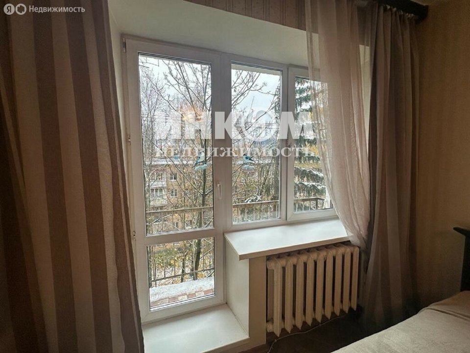 Продается 2-комнатная квартира, площадью 60.00 кв.м. Москва, улица Ярцевская, дом 11к3